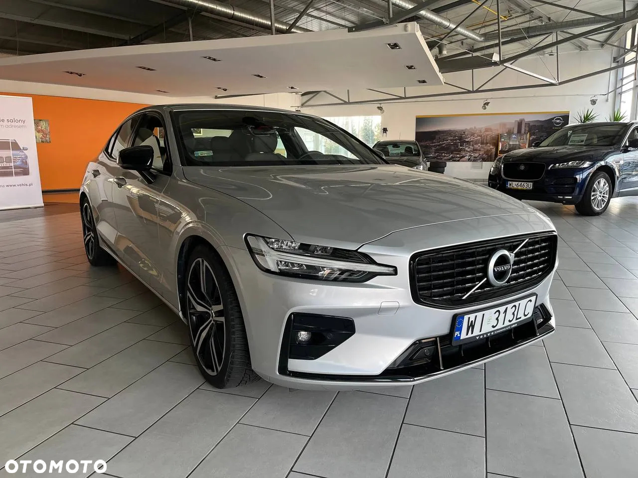 Volvo S60 B4 B R-Design - 7