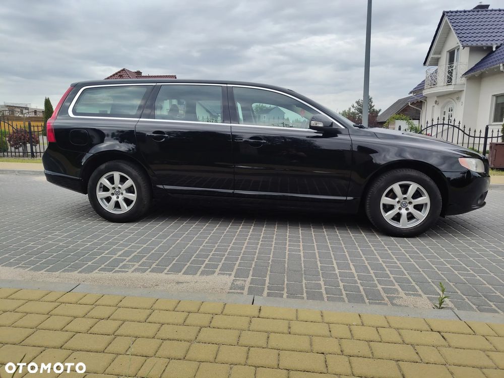 Volvo V70 2.0D Momentum - 9