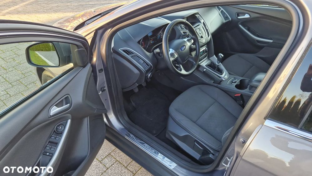 Ford Focus 1.6 TDCi DPF Titanium - 19