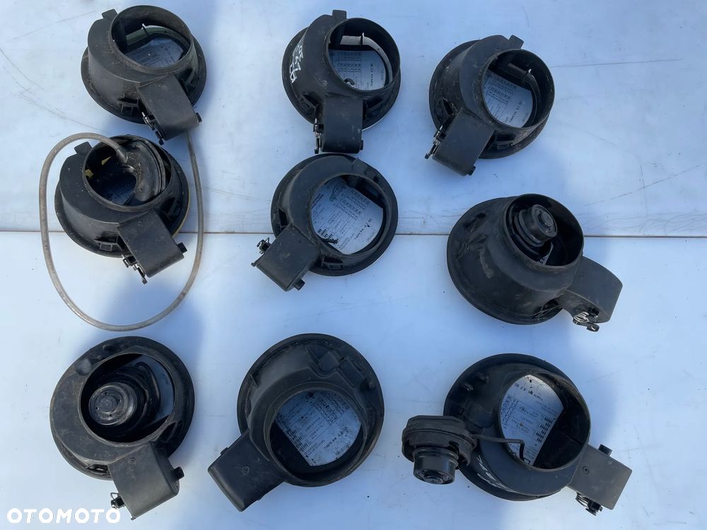 Klapka wlewu paliwa Audi A3 8P 3D LZ9Y LY7W LZ5J LZ7L LA7W I INNE - 9