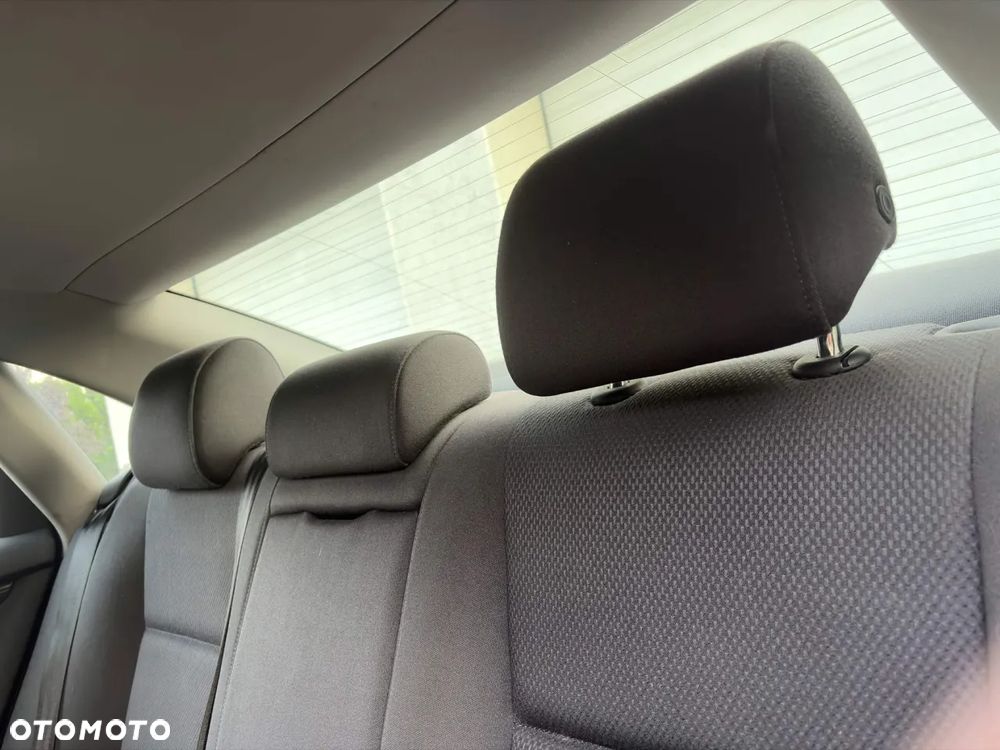Audi A4 Limousine - 13