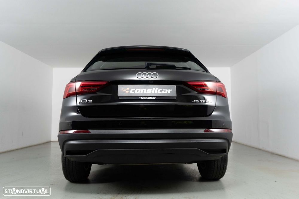 Audi Q3 45 TFSIe S tronic - 4
