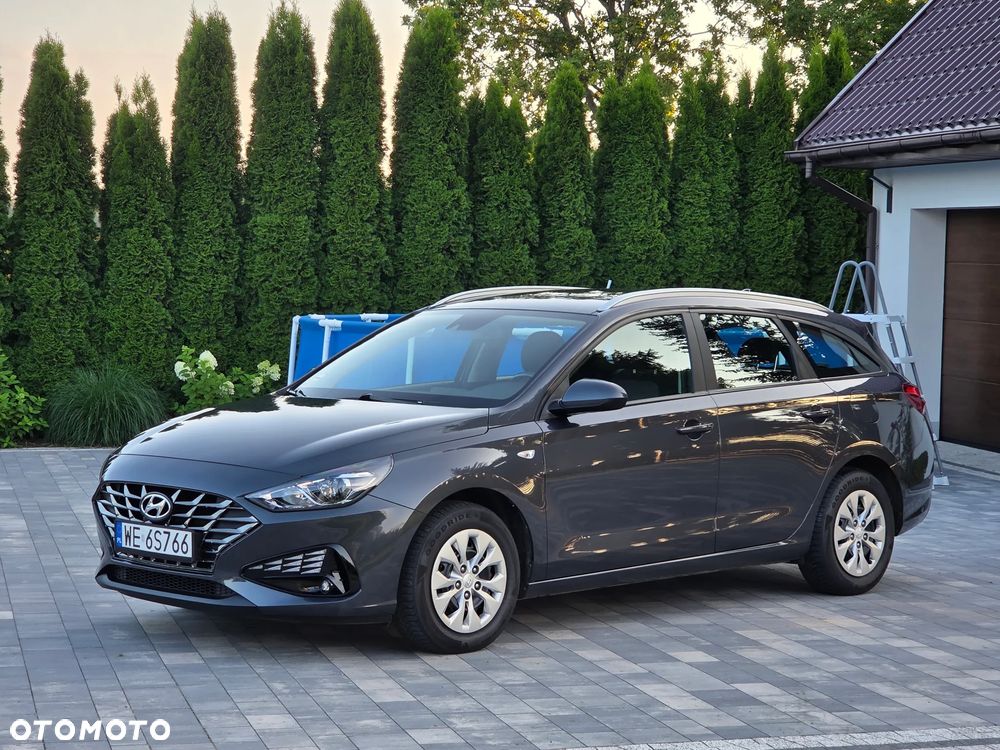 Hyundai i30 1.5 DPI Classic + - 11