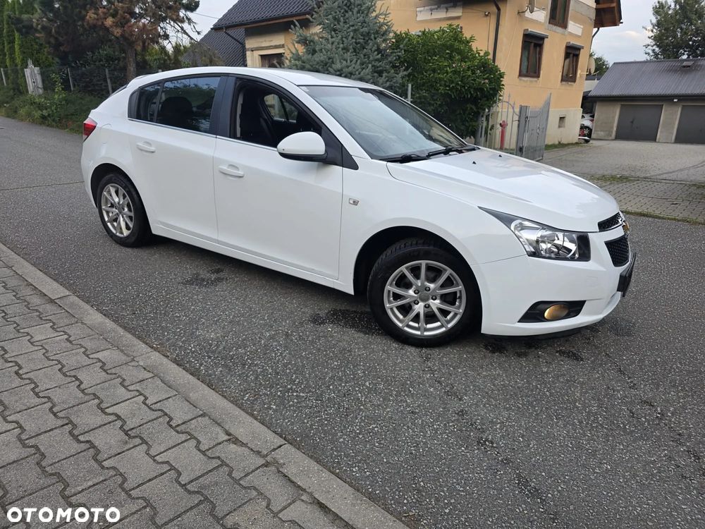 Chevrolet Cruze 1.6 LT+ - 14