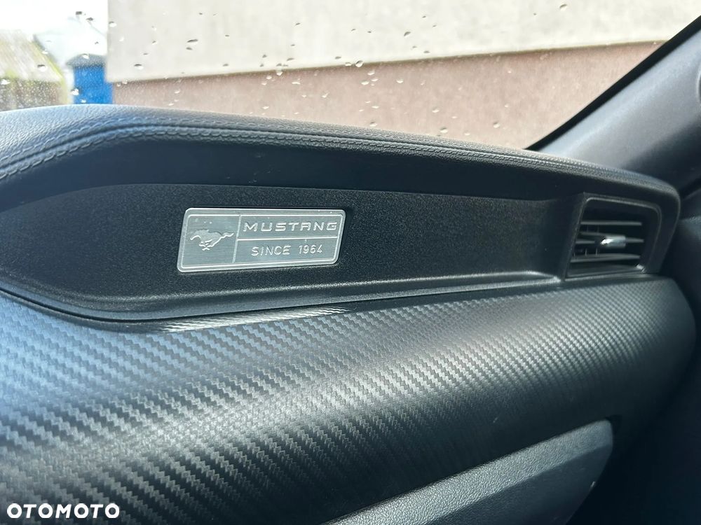 Ford Mustang 3.7 V6 - 22