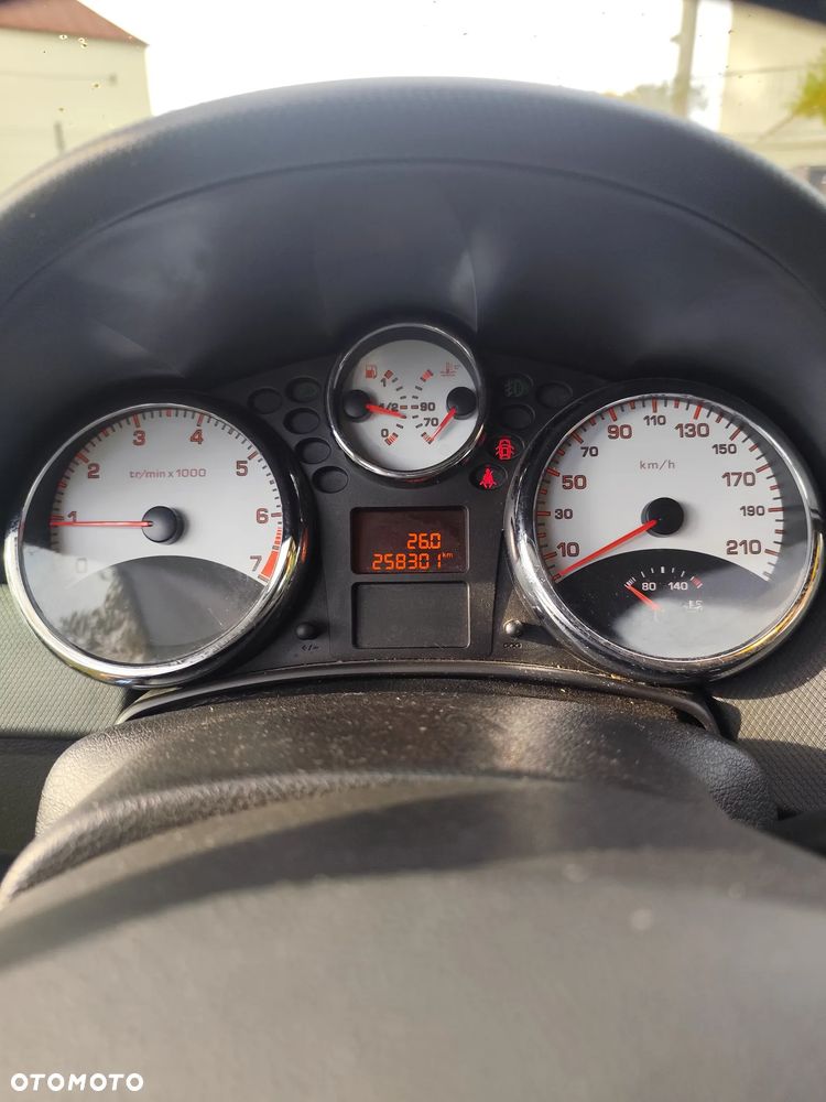 Peugeot 207 1.6 16V Sporty - 5