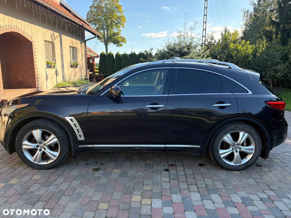 Infiniti FX - 1