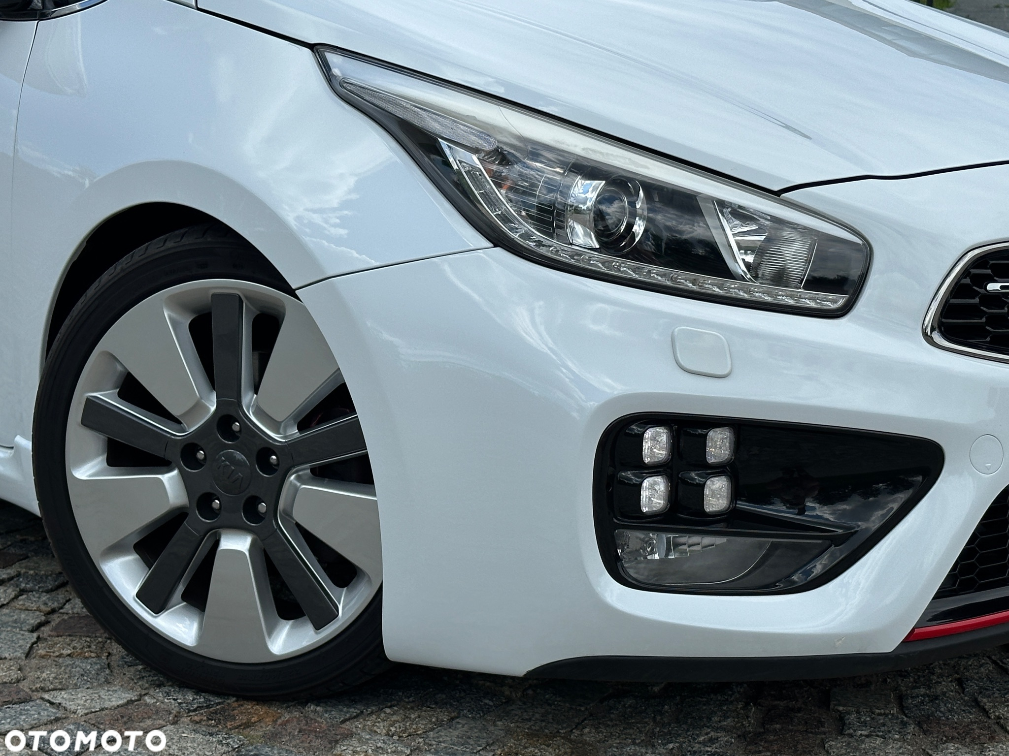 Kia Ceed - 26