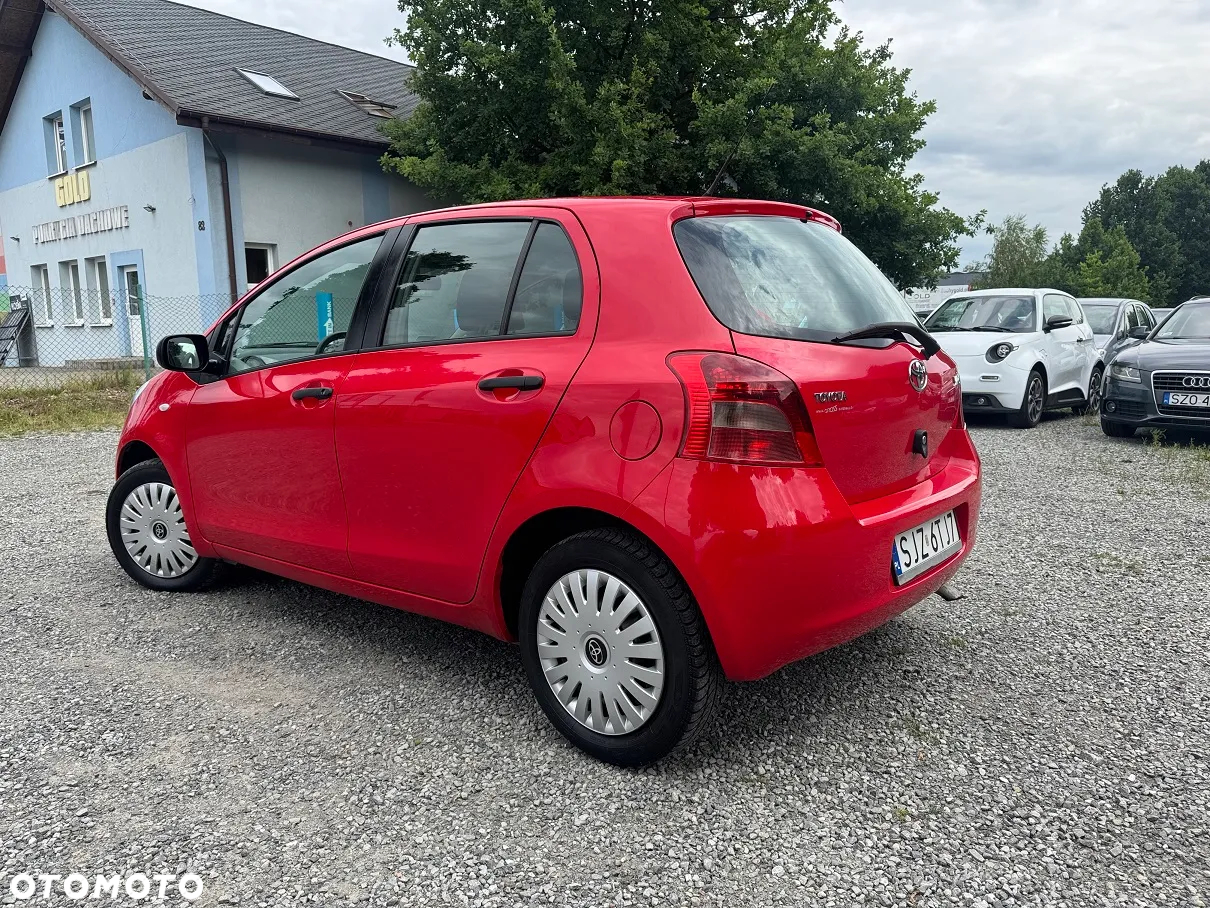 Toyota Yaris - 7