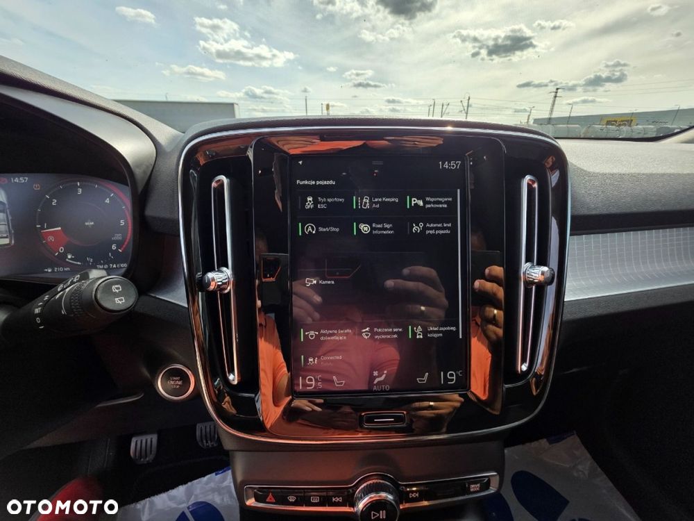 Volvo XC 40 - 14