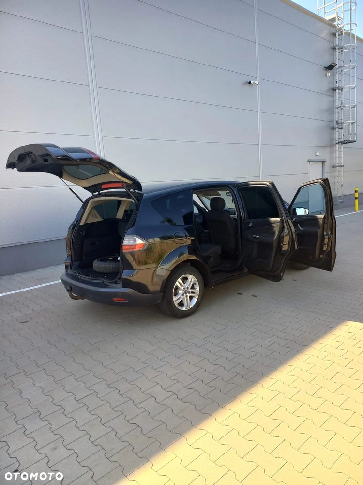 Ford S-Max - 23