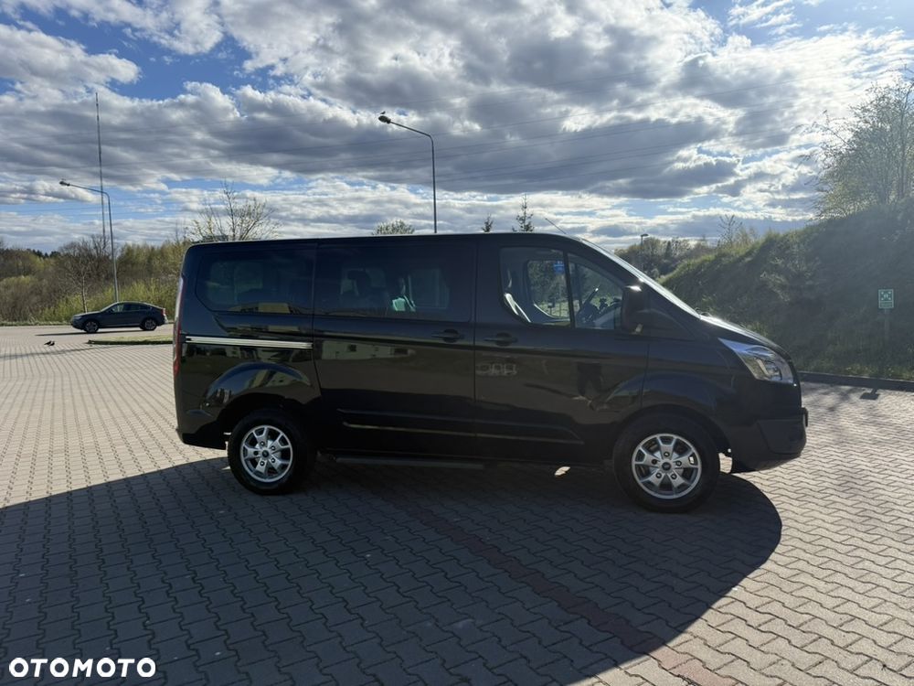 Ford Tourneo Custom - 3
