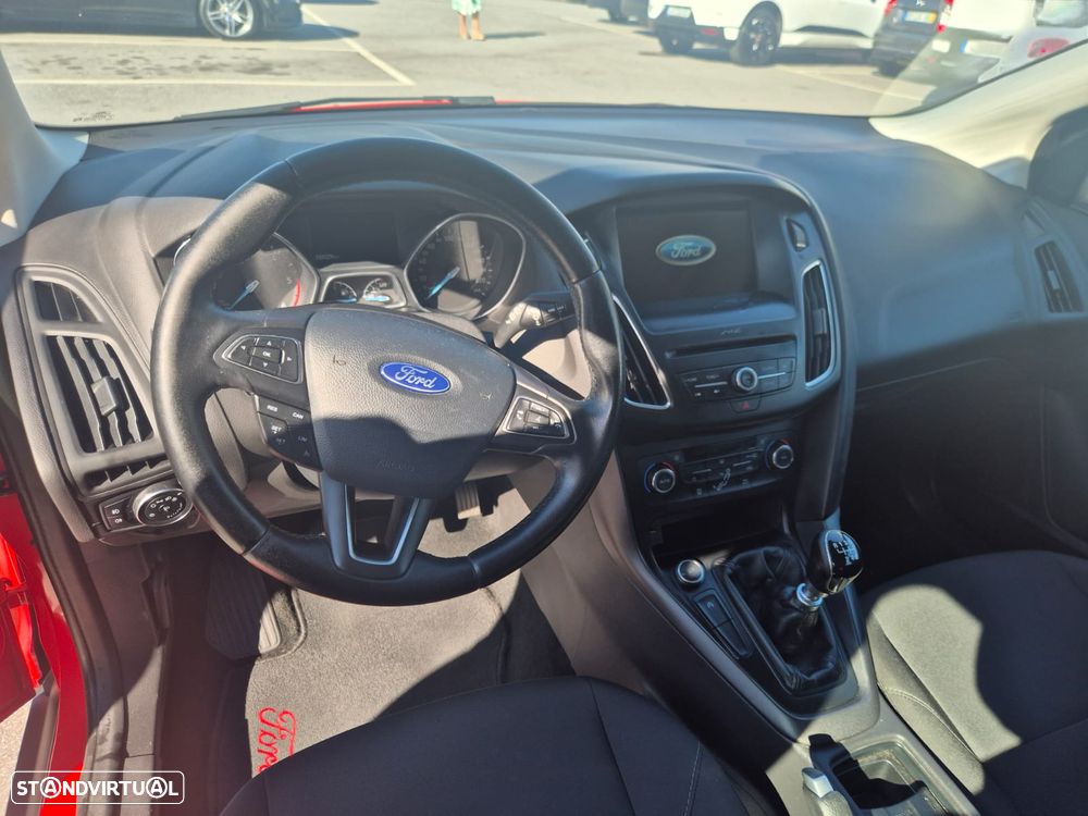 Ford Focus - 28
