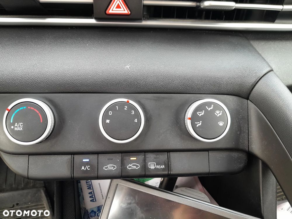 Hyundai Elantra 1.6 Modern - 20