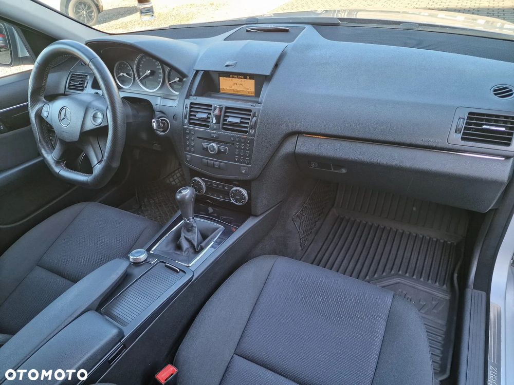 Mercedes-Benz Klasa C 180 Kompressor Elegance - 18