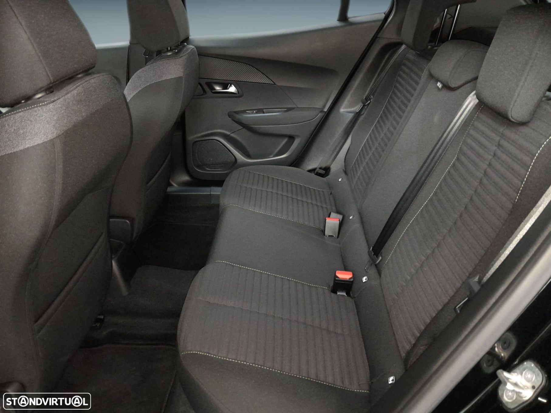 Peugeot 2008 1.2 PureTech Active - 10