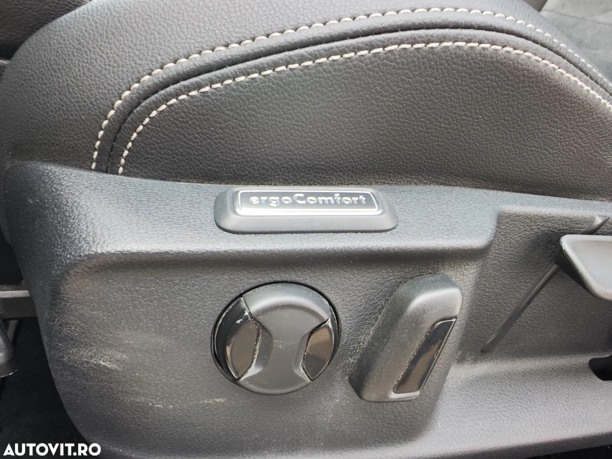 Volkswagen Passat - 27