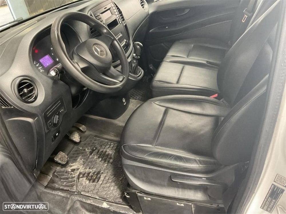 Mercedes-Benz Vito CDi/32 4 Portas C/IVA 3L - 5