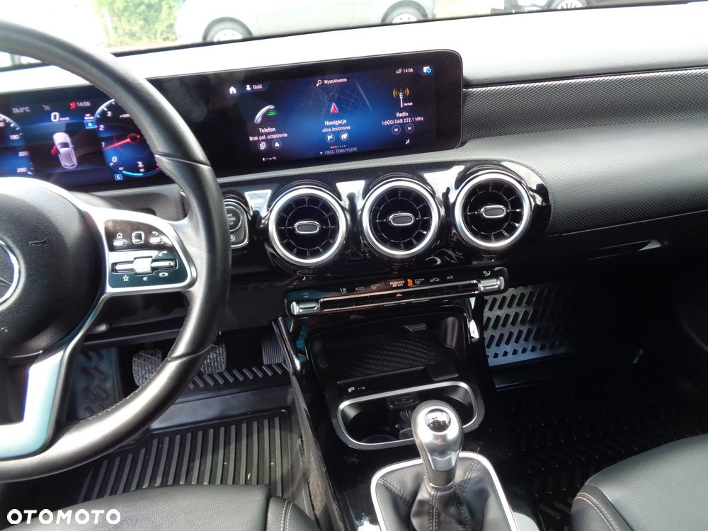 Mercedes-Benz Klasa A 200 Progressive - 12