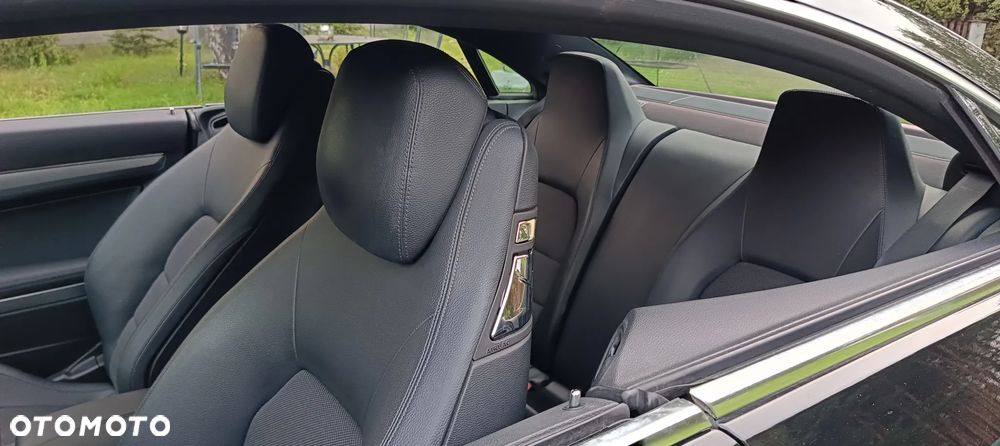 Mercedes-Benz Klasa E 250 CGI BlueEFFICIENCY Automatik Elegance - 36