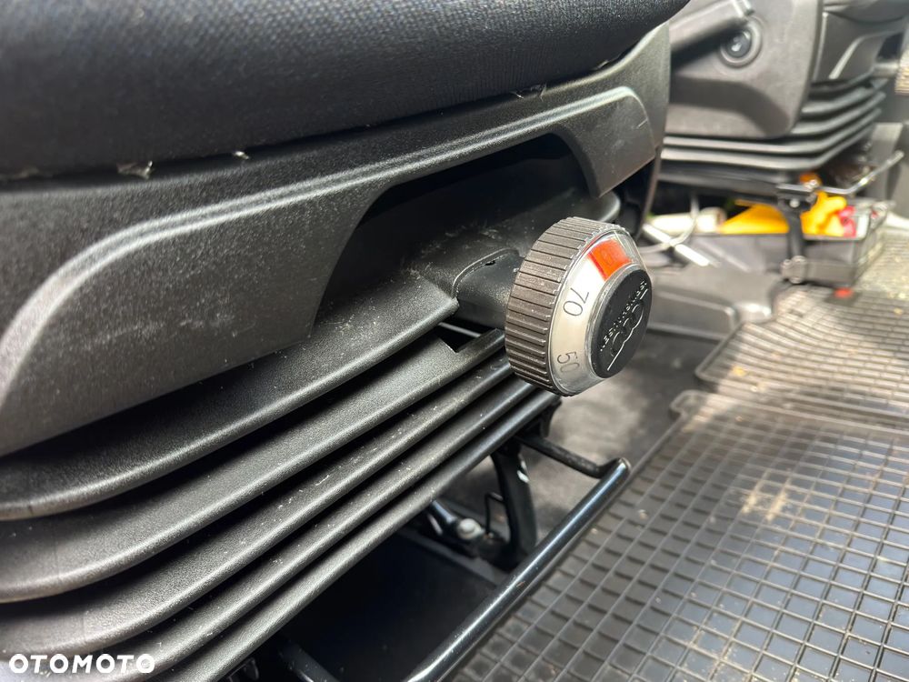 Iveco 70C18, WINDA ,14 EP, SALON PL ,Kontener, Bezwypadkowy ,7,2 T , 3.0 , Spanie z tyłu x2 - 14