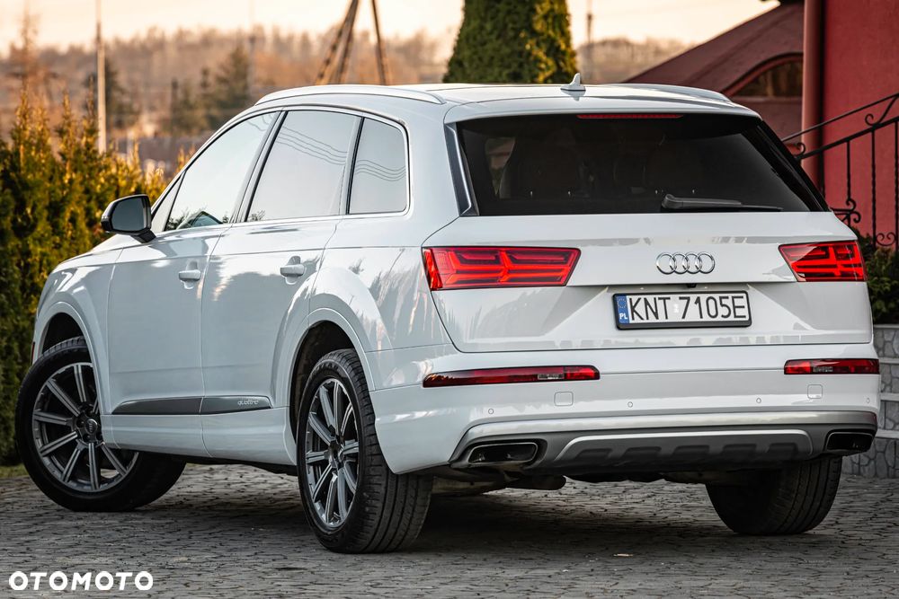 Audi Q7 - 4