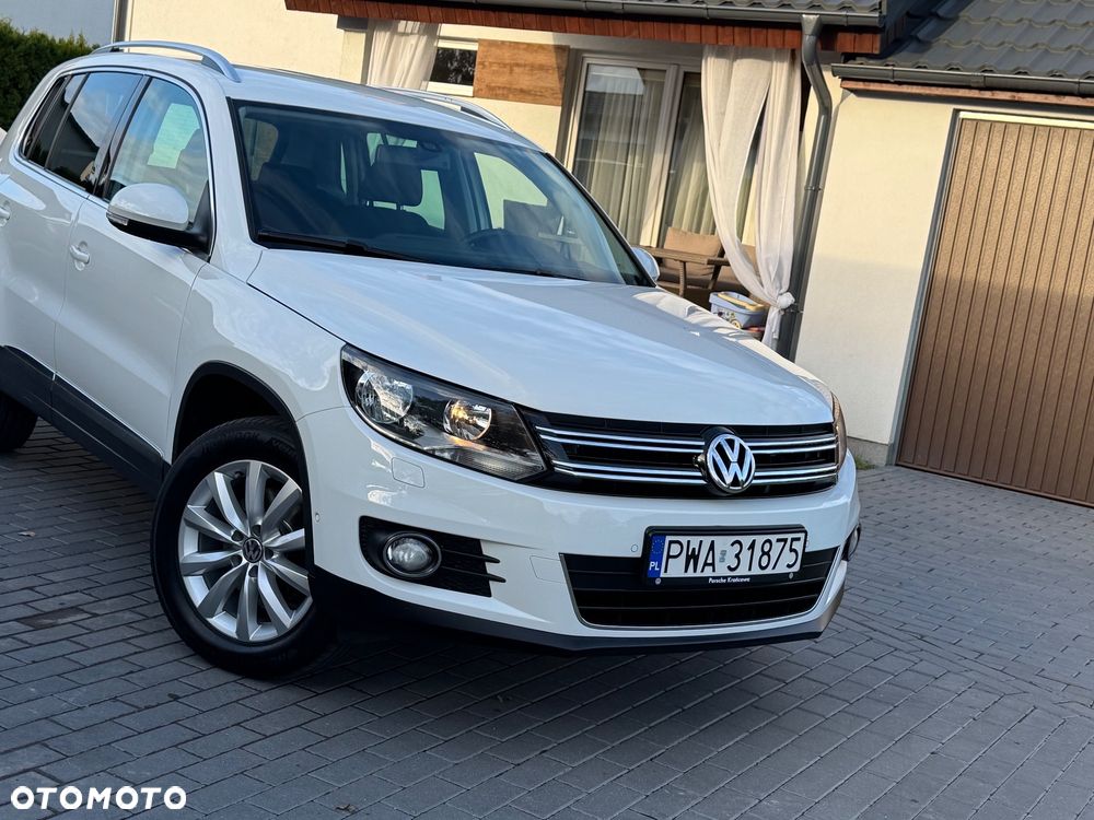 Volkswagen Tiguan - 1