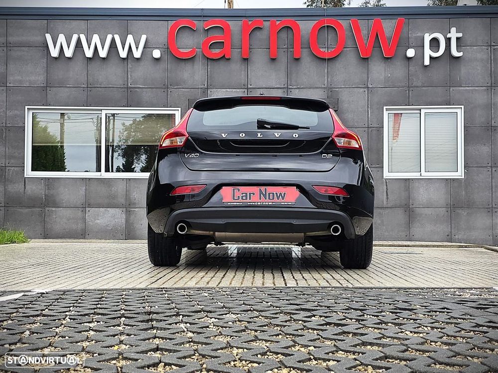 Volvo V40 2.0 D2 Momentum Geartronic - 10