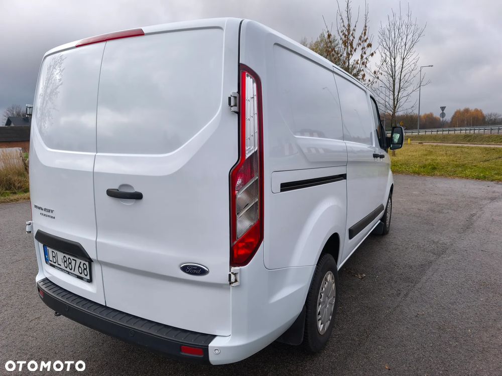 Ford TRANSIT CUSTOM - 10