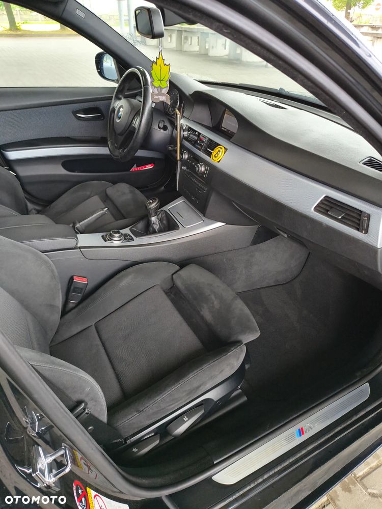 BMW Seria 3 318i Edition Sport - 12