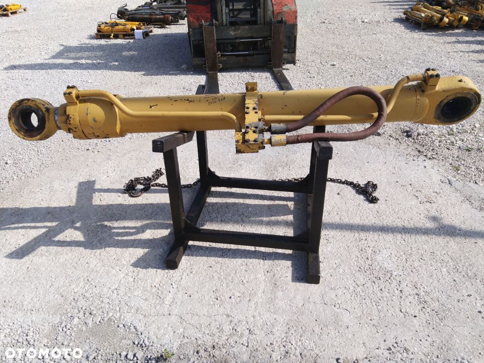 Siłownik Cat Caterpillar 325 365 966 345 320 375 365 966 345 320 [D-284 S-150/130 T-140] - 1