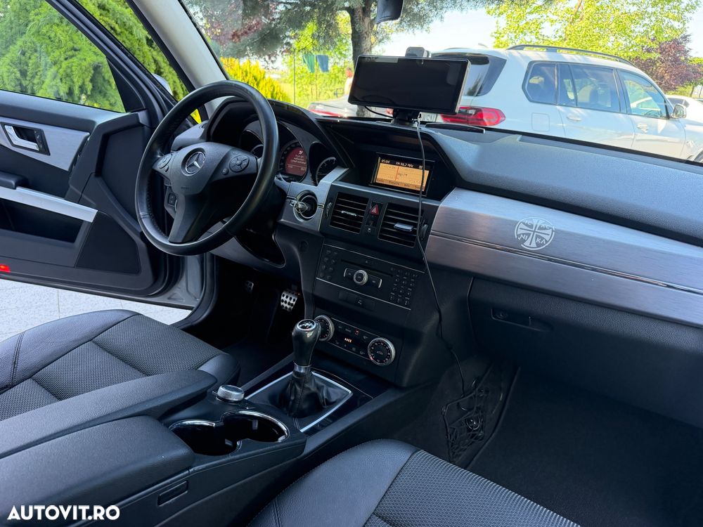 Mercedes-Benz GLK 220 CDI (BlueEFFICIENCY) - 16