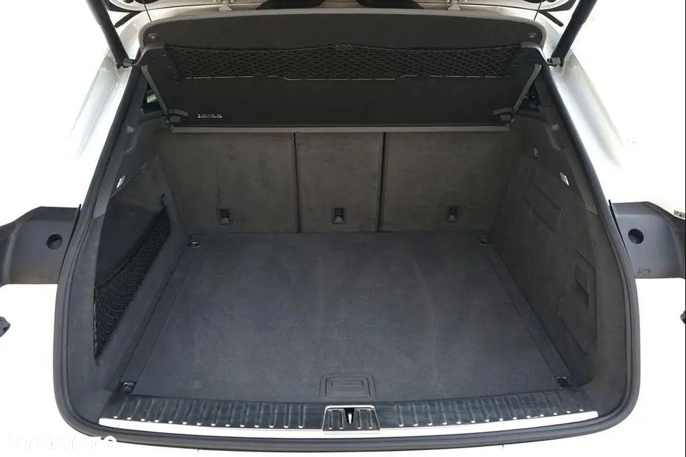 Porsche Cayenne Tiptronic S Platinum Edition - 8