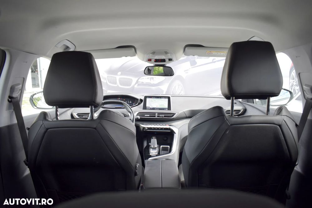 Peugeot 3008 PureTech 130 Stop & Start EAT6 Allure - 8
