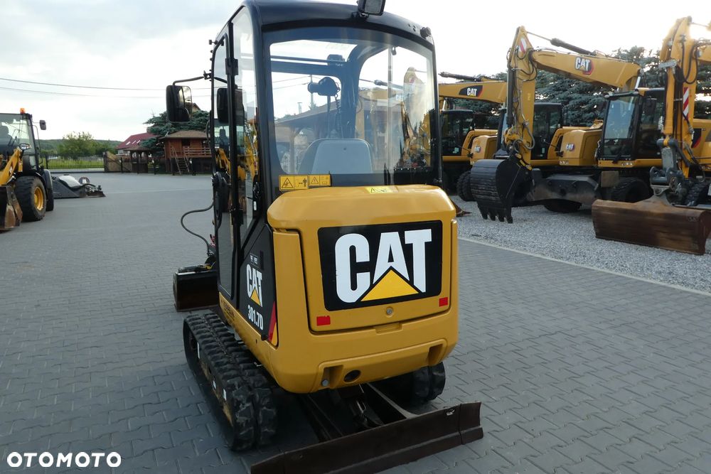 Caterpillar 301,7D Z NIEMIEC DWIE ŁYŻKI - 4