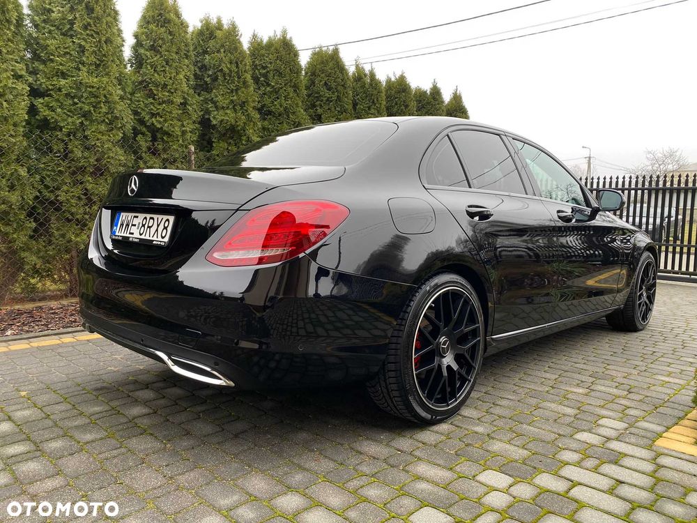Mercedes-Benz C-Class 2018 photo 2
