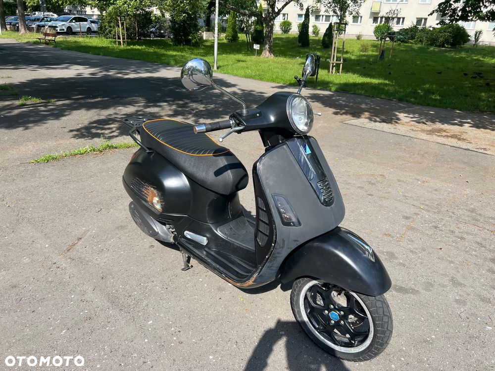 Piaggio Vespa - 1