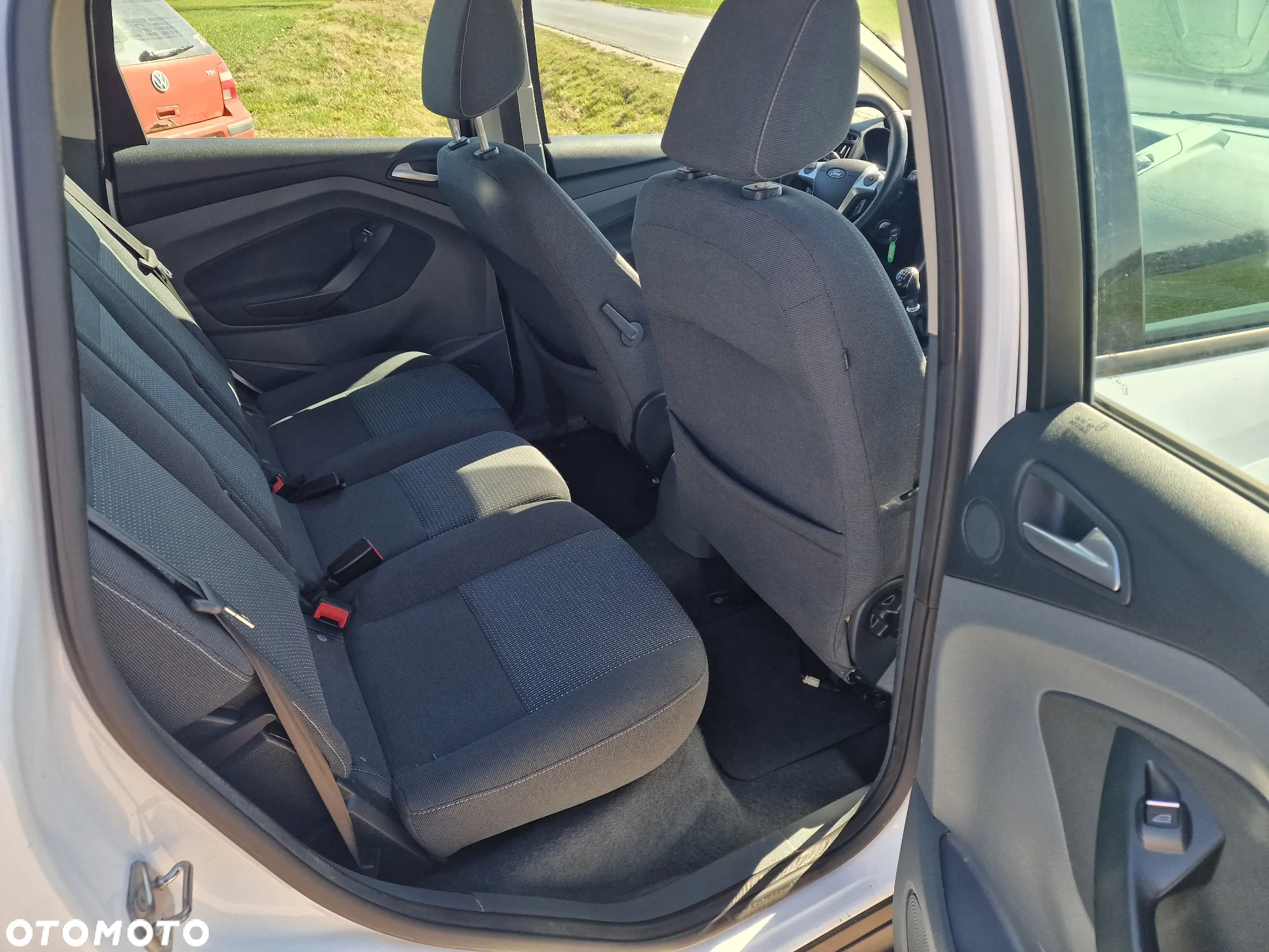 Ford C-MAX 1.6 TDCi Ambiente - 24