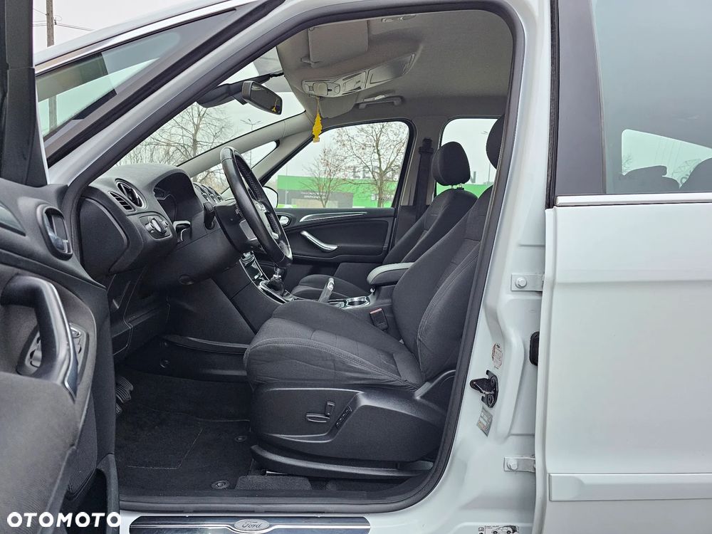 Ford S-Max 2.0 TDCi DPF Titanium - 14