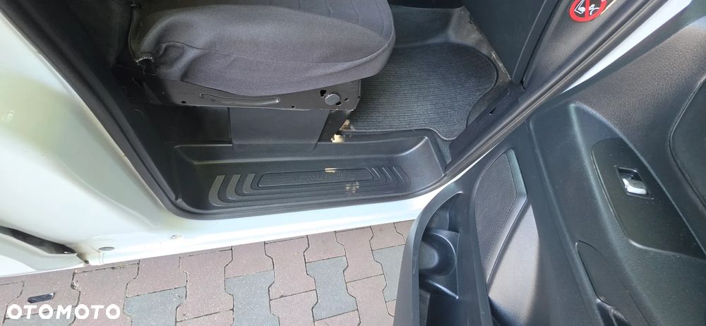 Mercedes-Benz Vito CDI Mixto 447.701 - 13