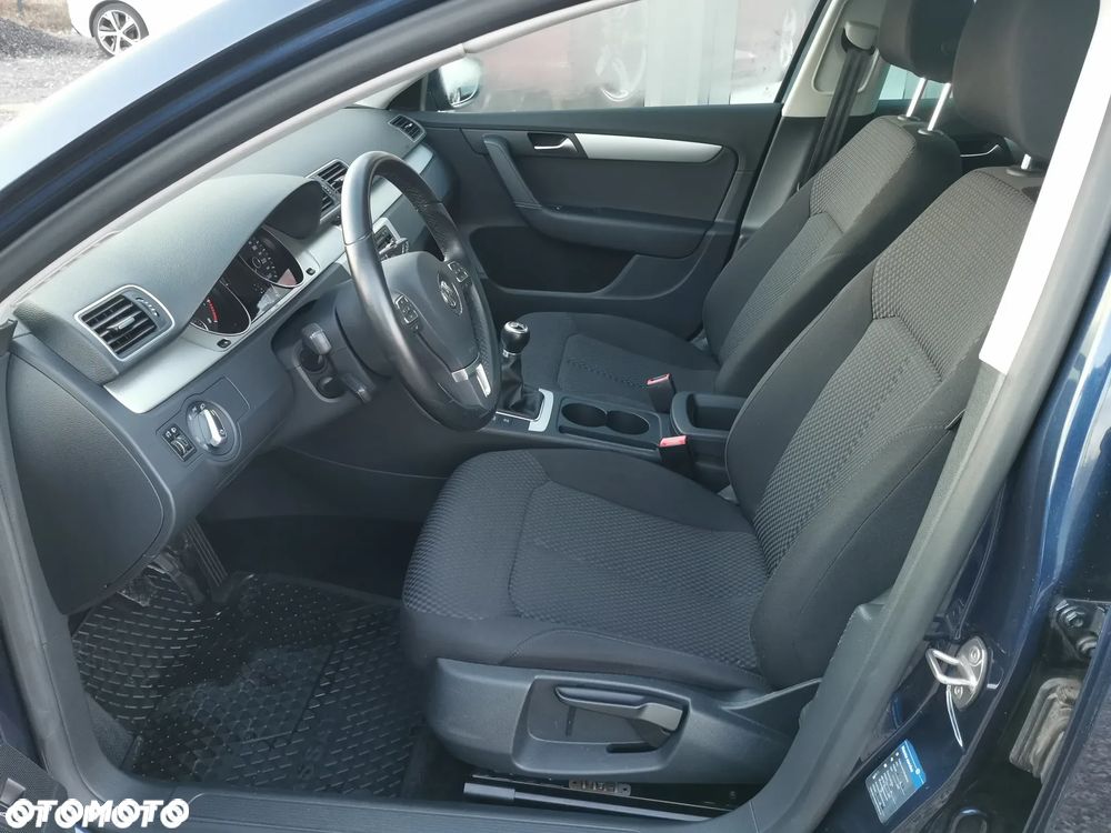 Volkswagen Passat Variant - 22
