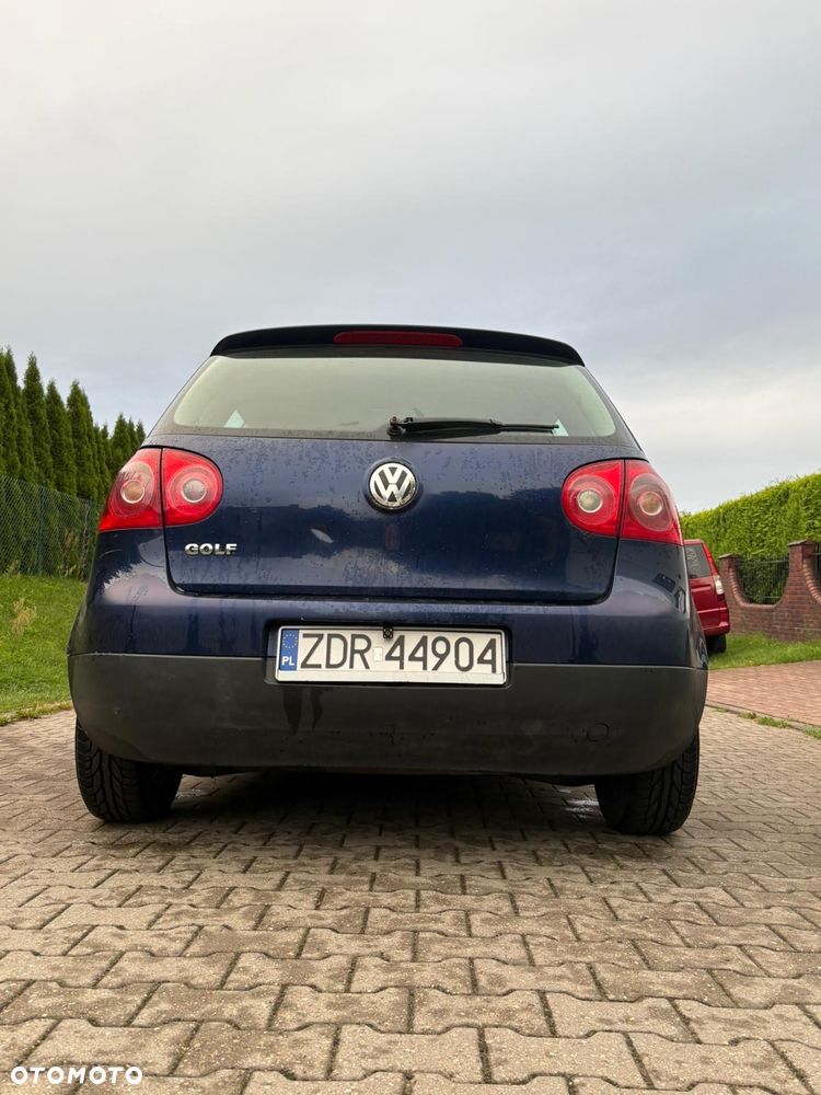 Volkswagen Golf - 11