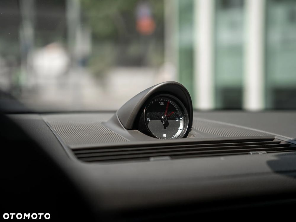 Porsche Panamera 4 Sport Turismo Platinum Edition - 14