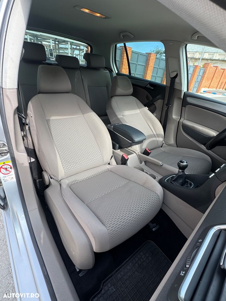 Volkswagen Golf 1.4 Comfortline - 6