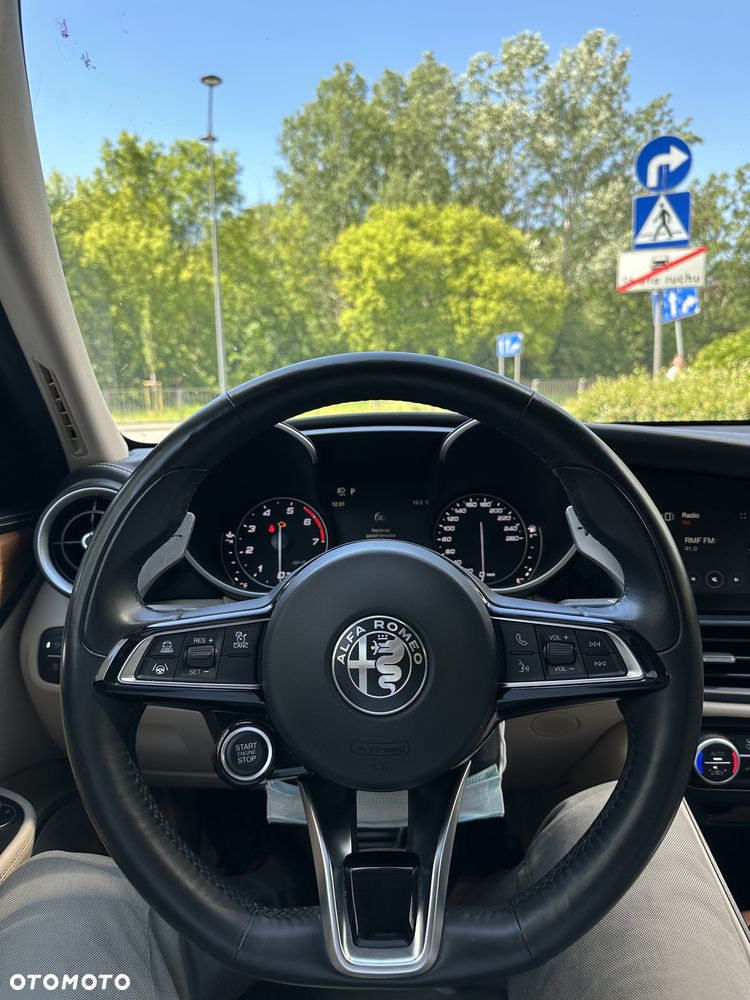 Alfa Romeo Giulia 2.0 Turbo Business - 7