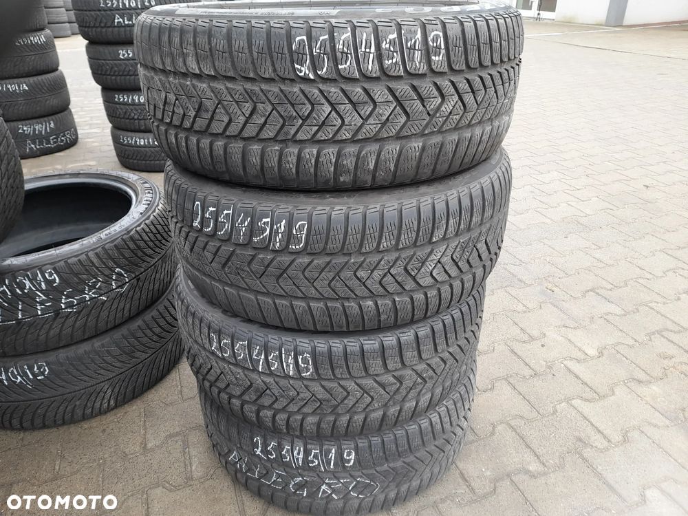 Opony zimowe Pirelli Winter Sottozero 3 255/45 19 104V M+S - 1