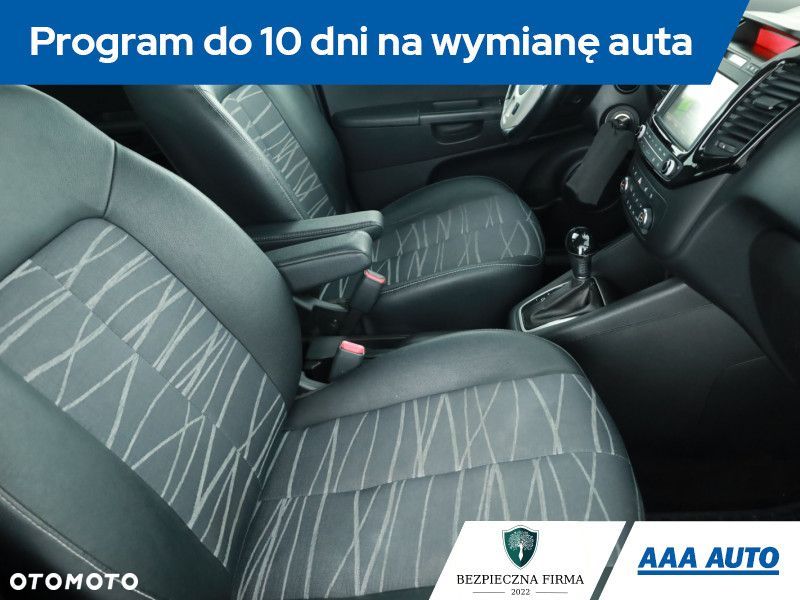Kia Venga - 9