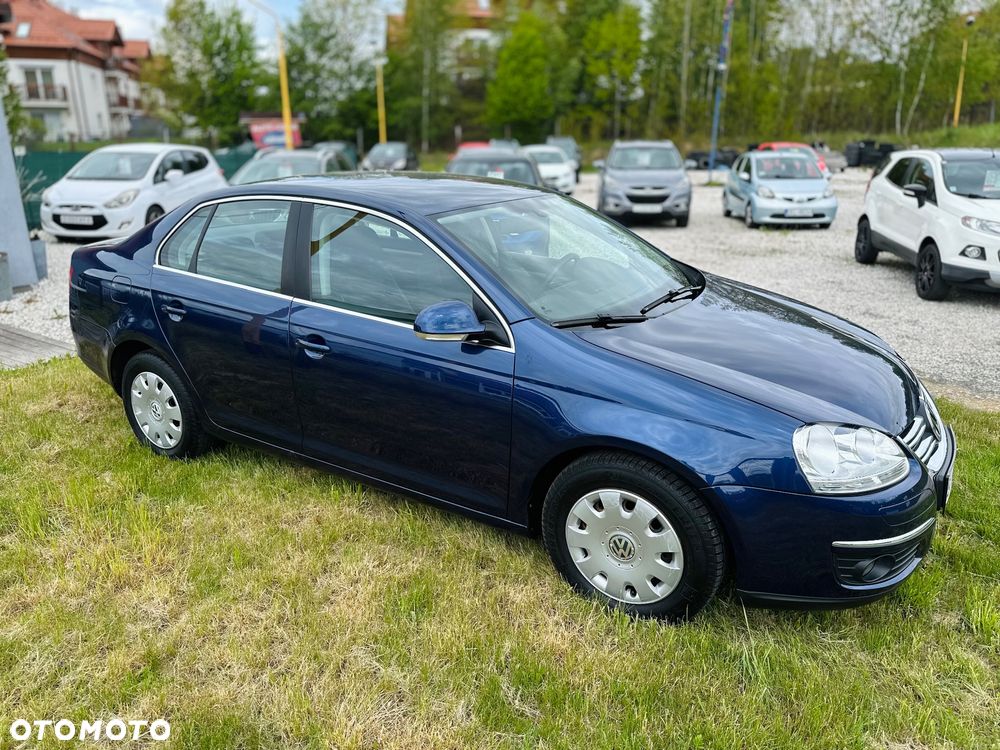 Volkswagen Jetta 1.9 TDI DPF Trendline - 5