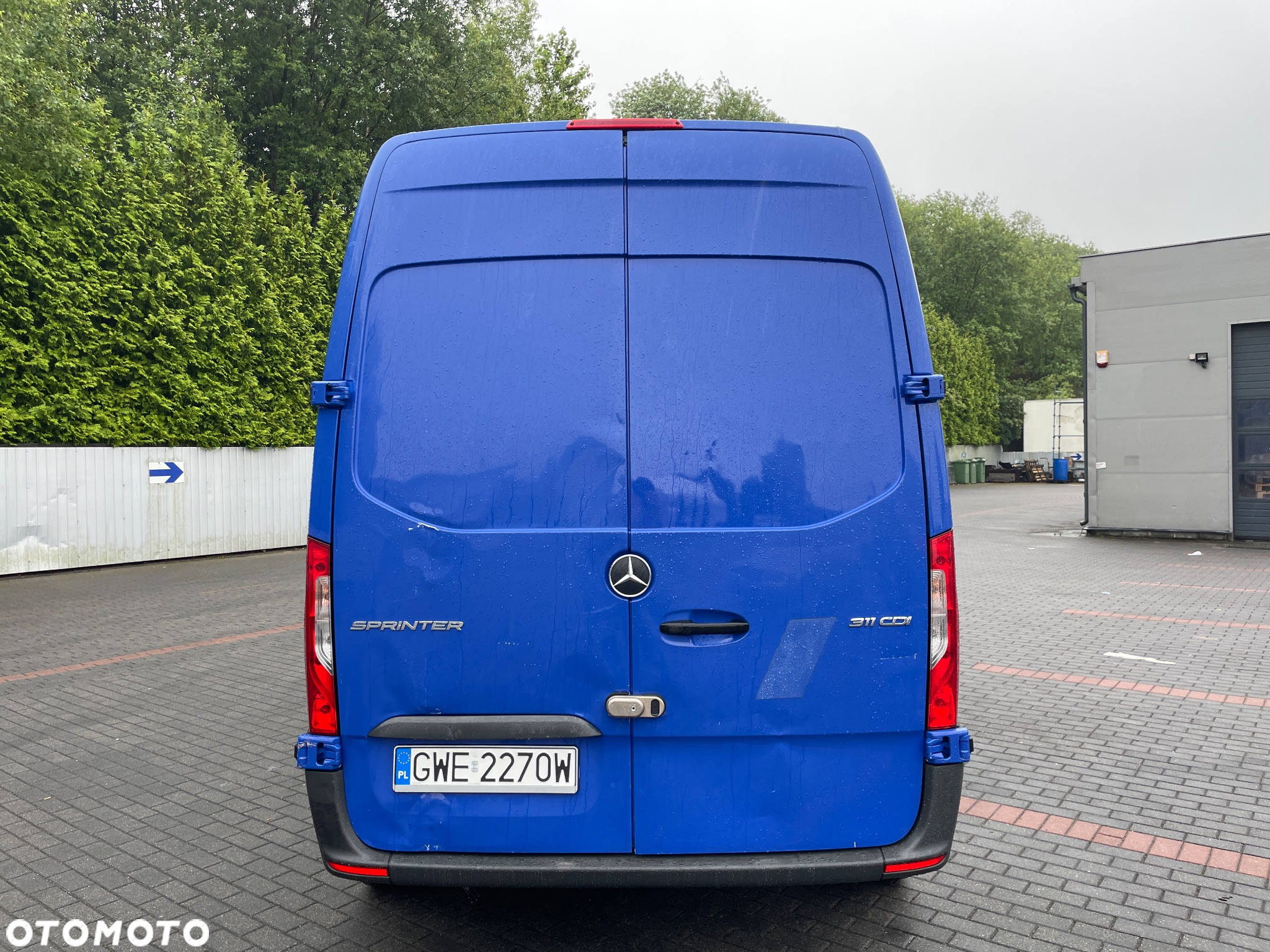 Mercedes-Benz Sprinter - 4