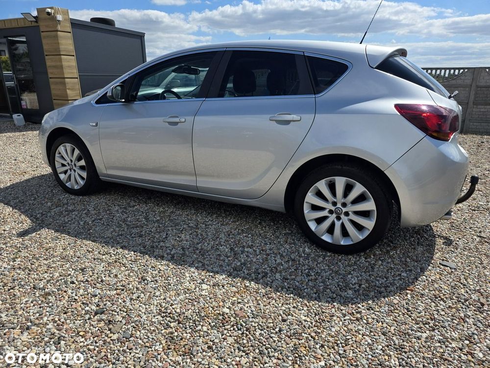 Opel Astra - 18